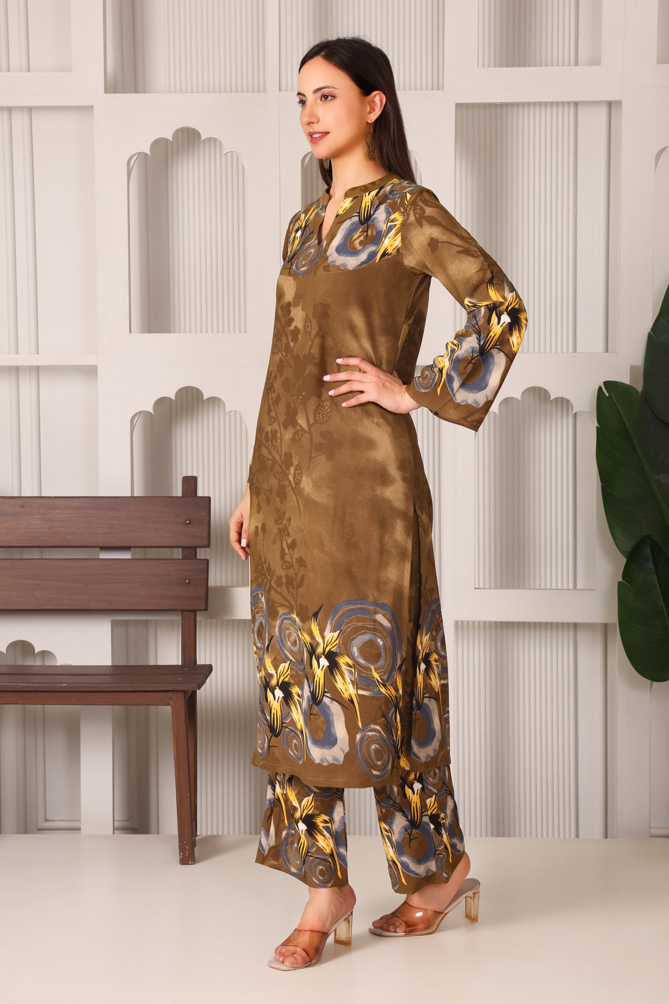 Modern Minimal Crepe Kurta Set with Chinese Collar