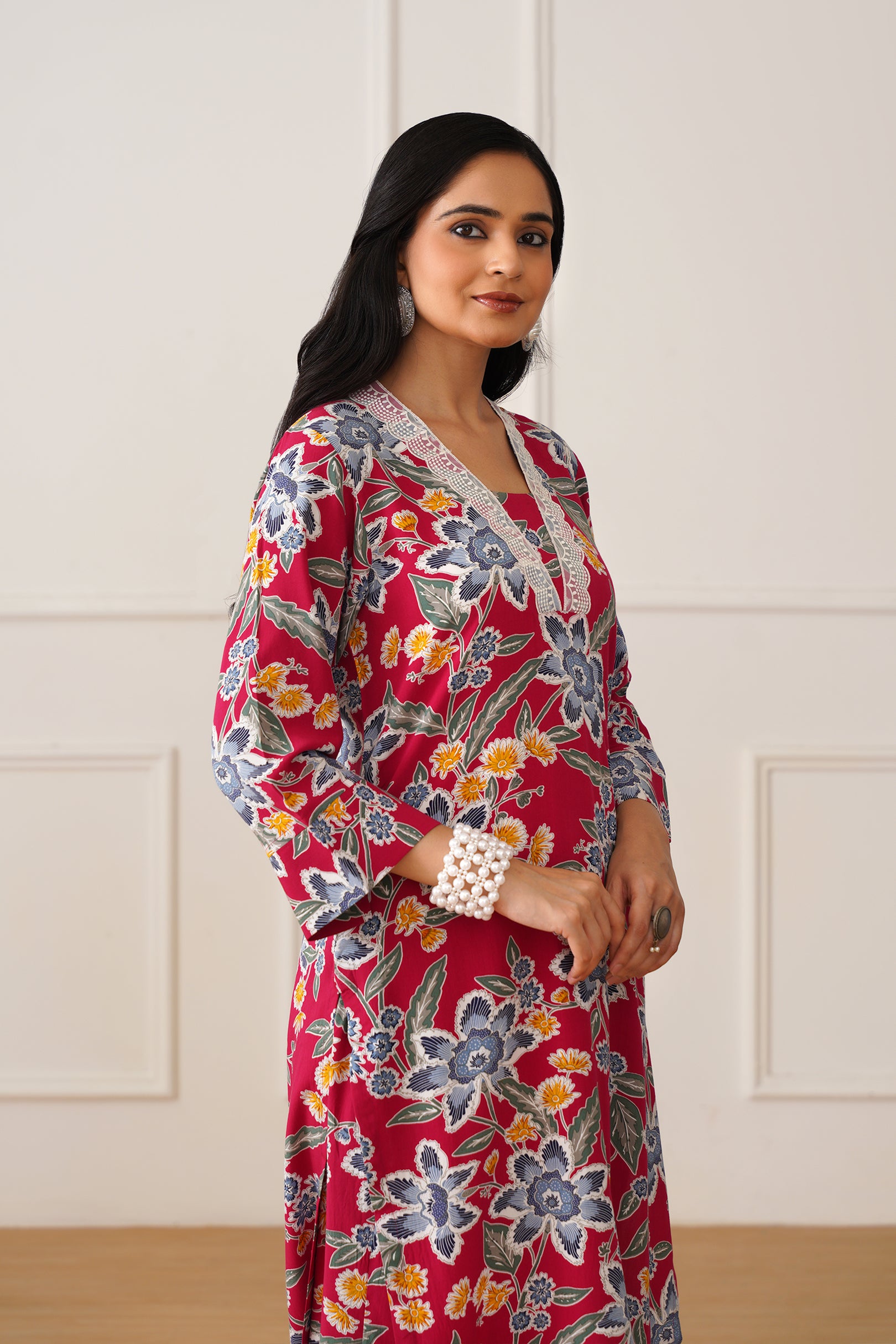 V-Neck Kurti Set