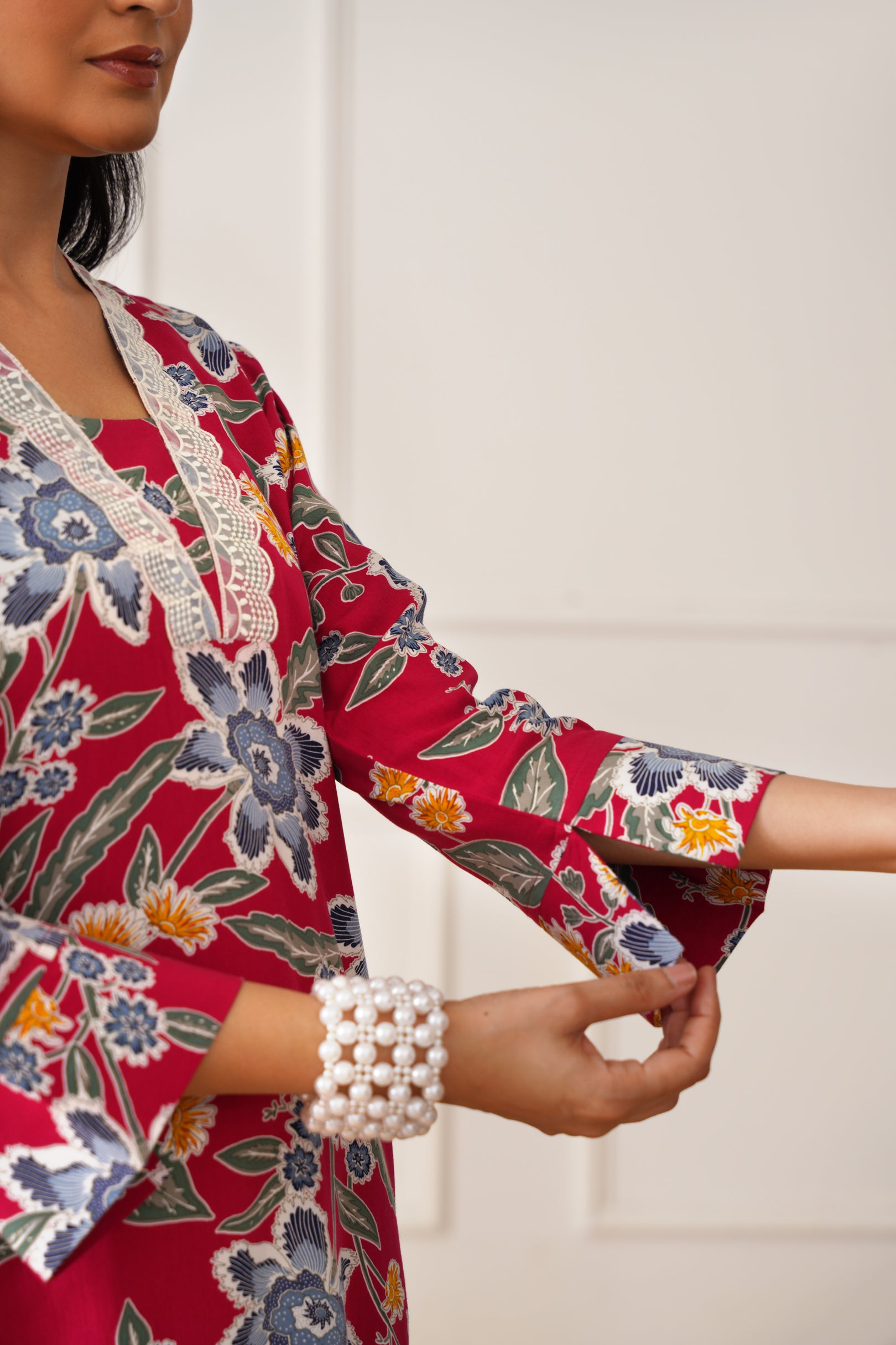 V-Neck Kurti Set