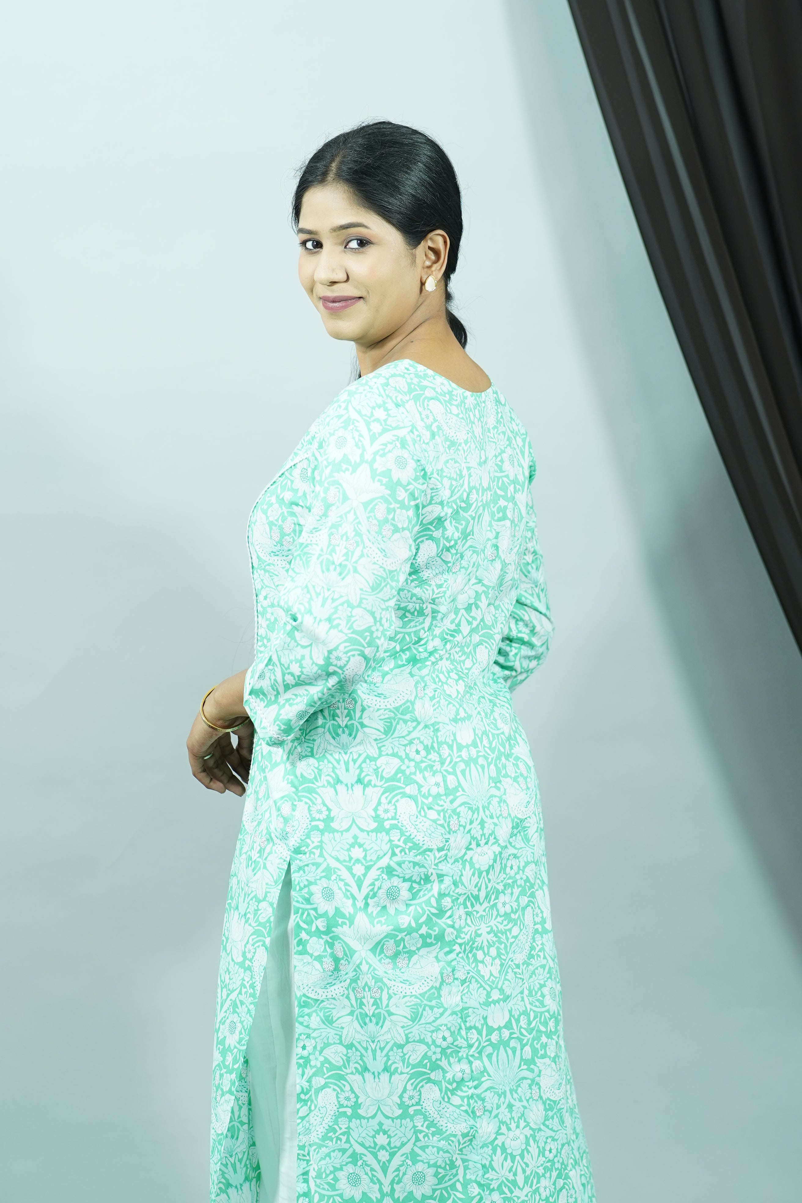 Green Cambric Princess Cut Kurti