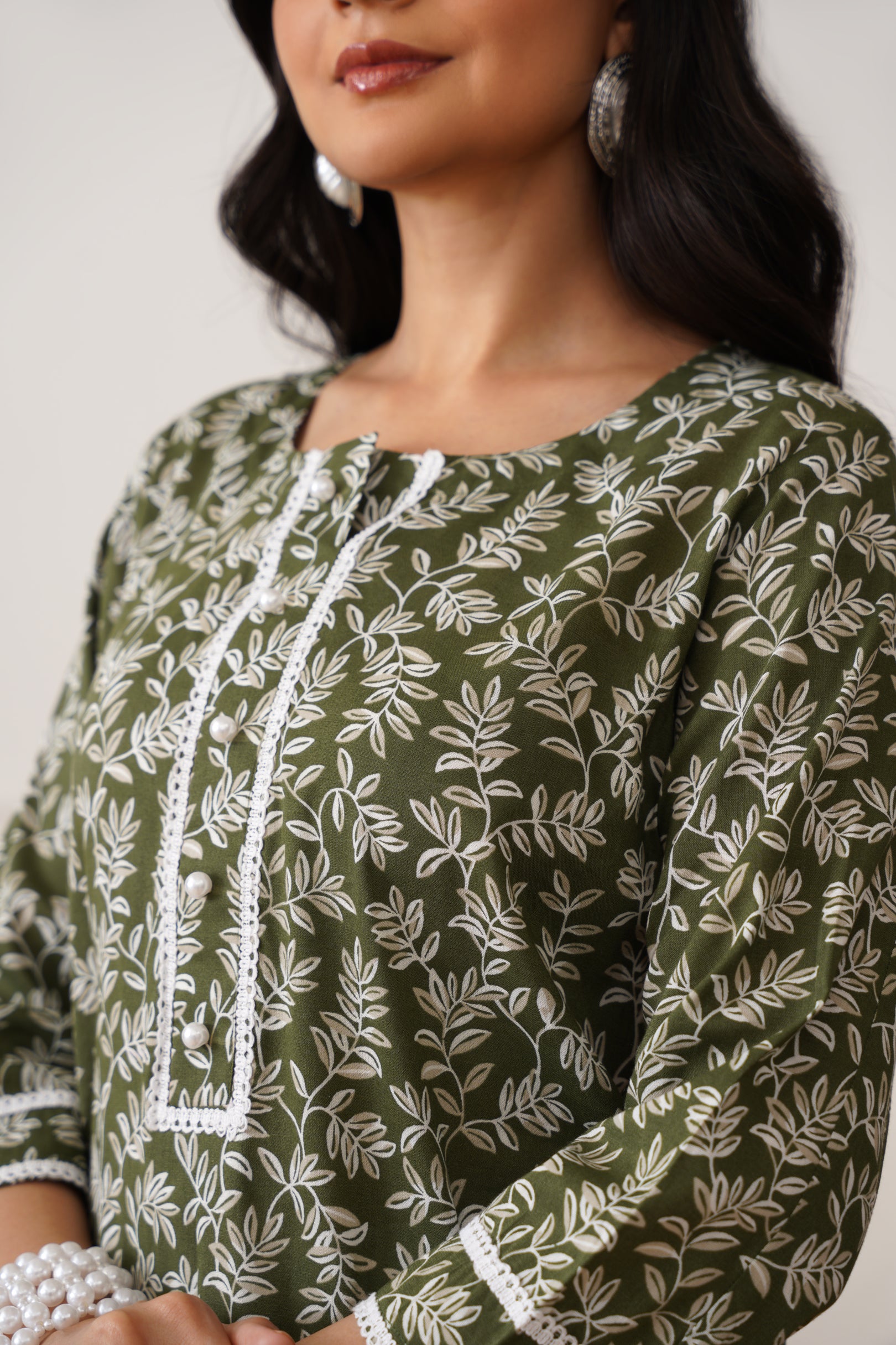 Neckline Kurti – Soft Rayon