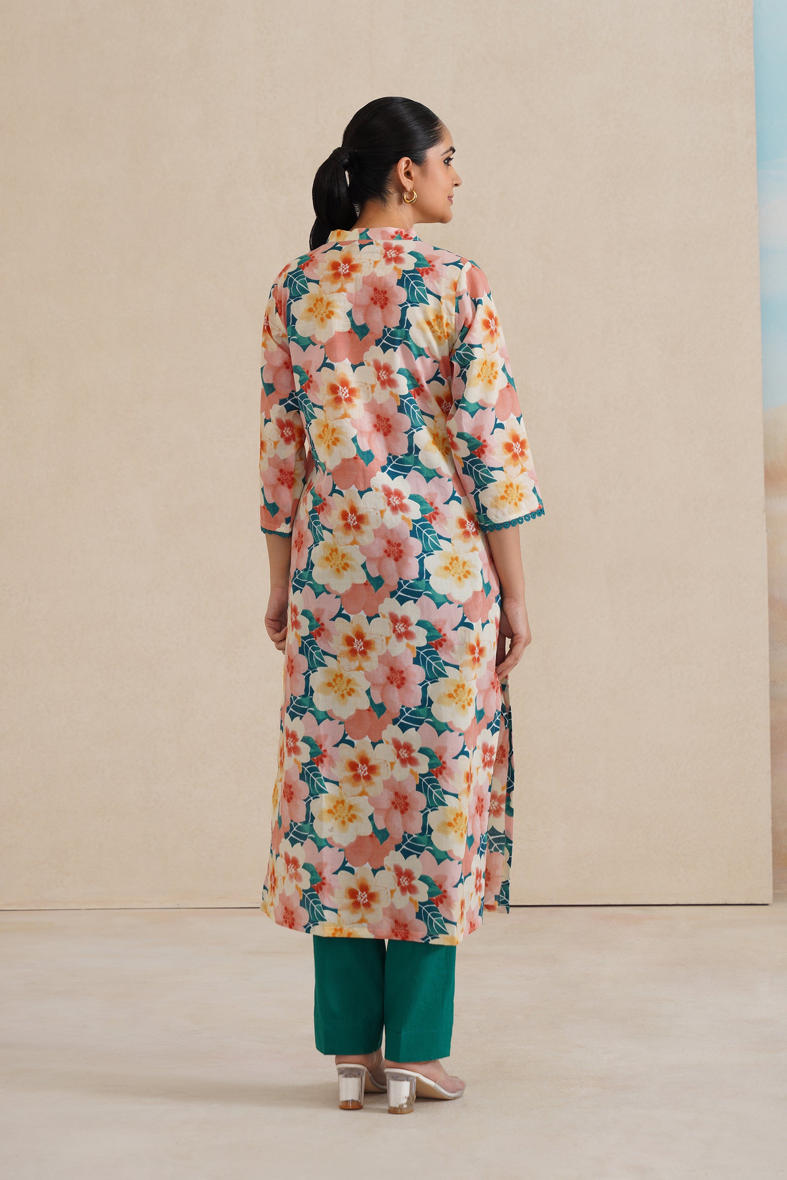 Aangrakha V-Neck Kurti