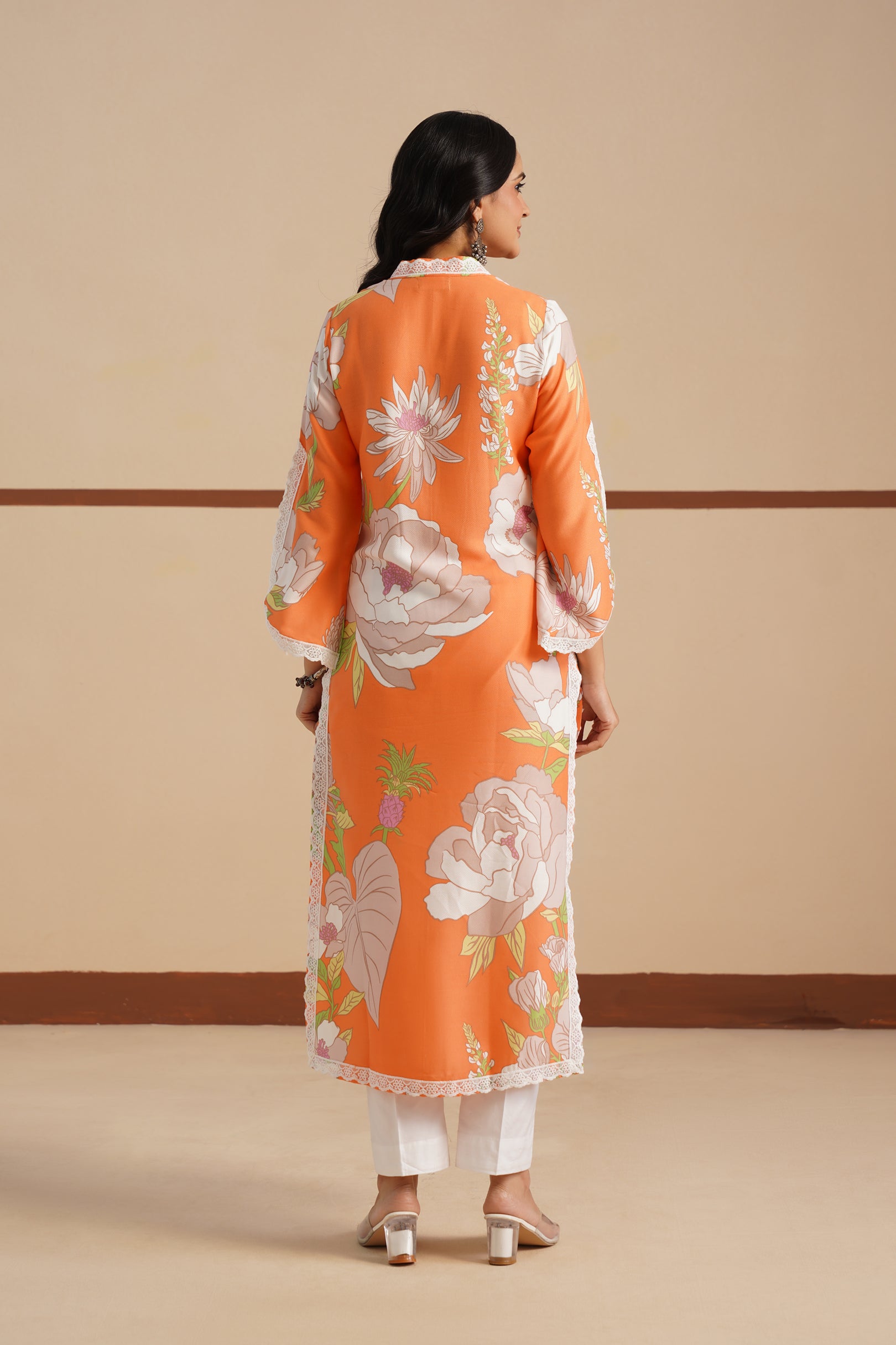 Kaftan V-Neck with Lace