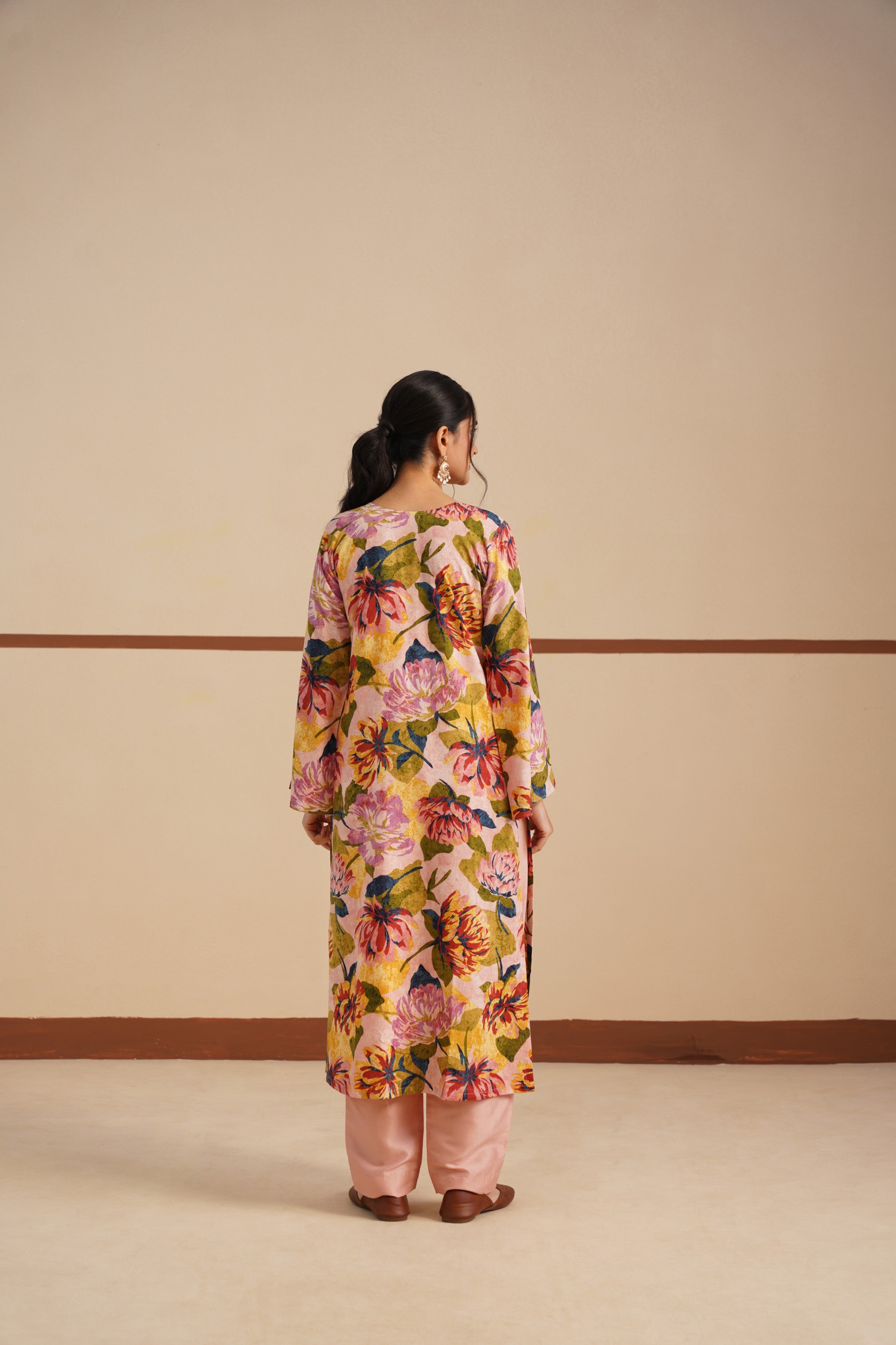 Peach Round Neck Kurti Set – Graceful Look in Birasho Rayon