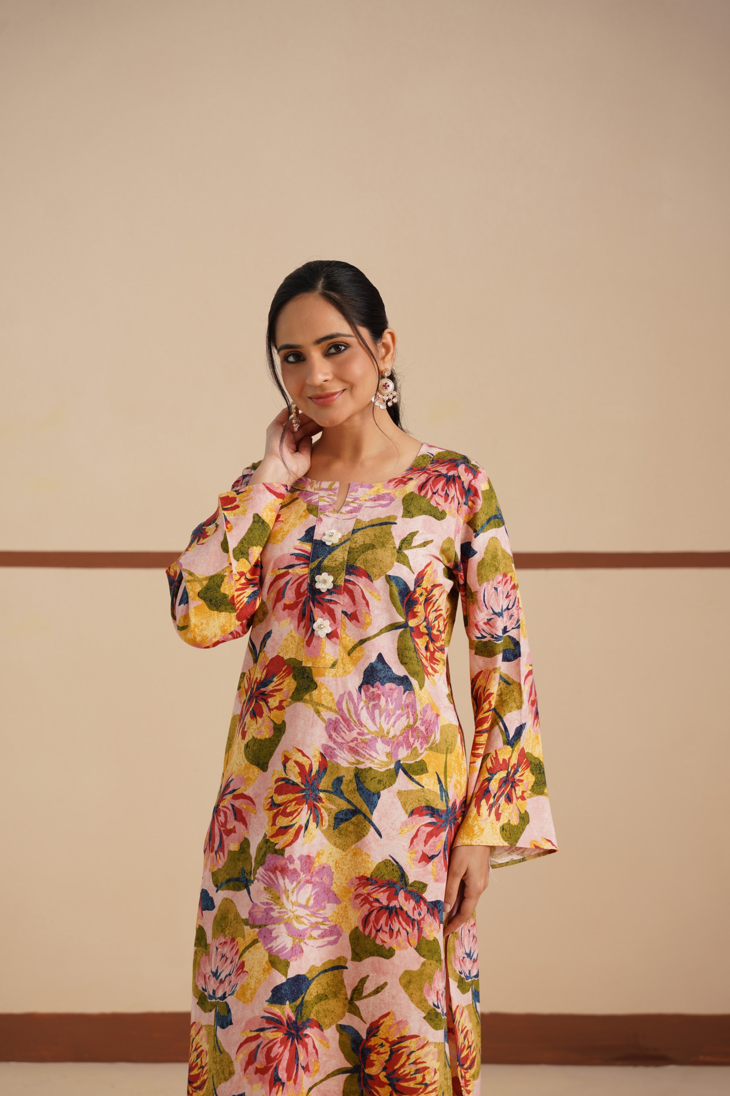 Peach Round Neck Kurti Set – Graceful Look in Birasho Rayon