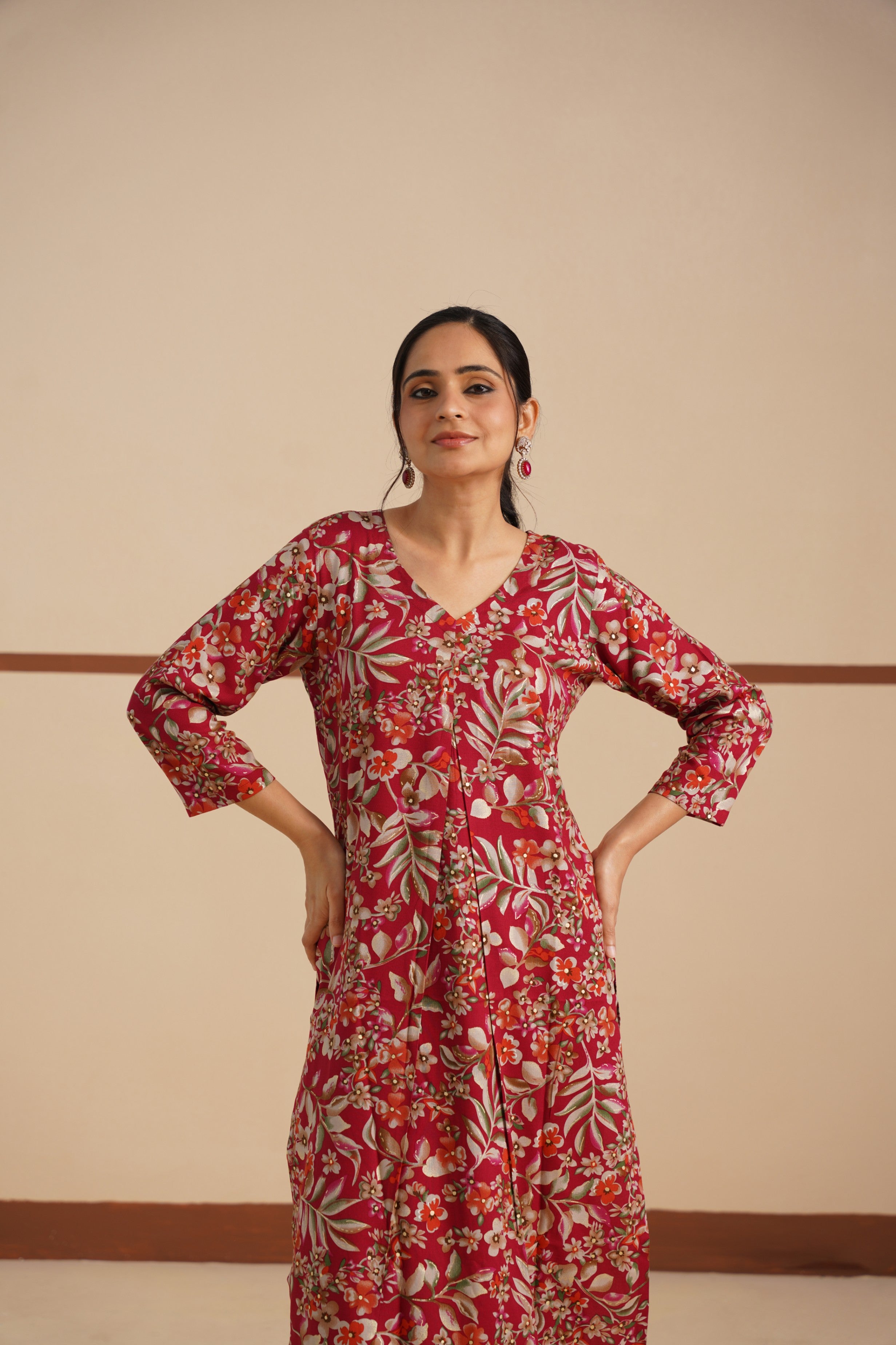 Maroon V-Neck Kurti Set in Rayon Silk