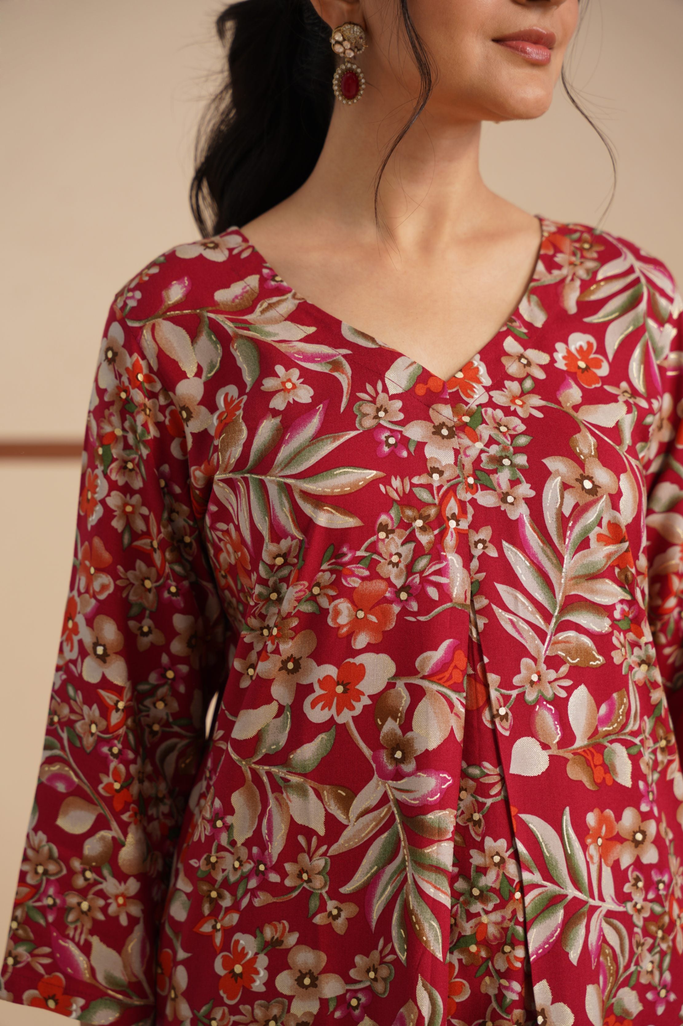 Maroon V-Neck Kurti Set in Rayon Silk