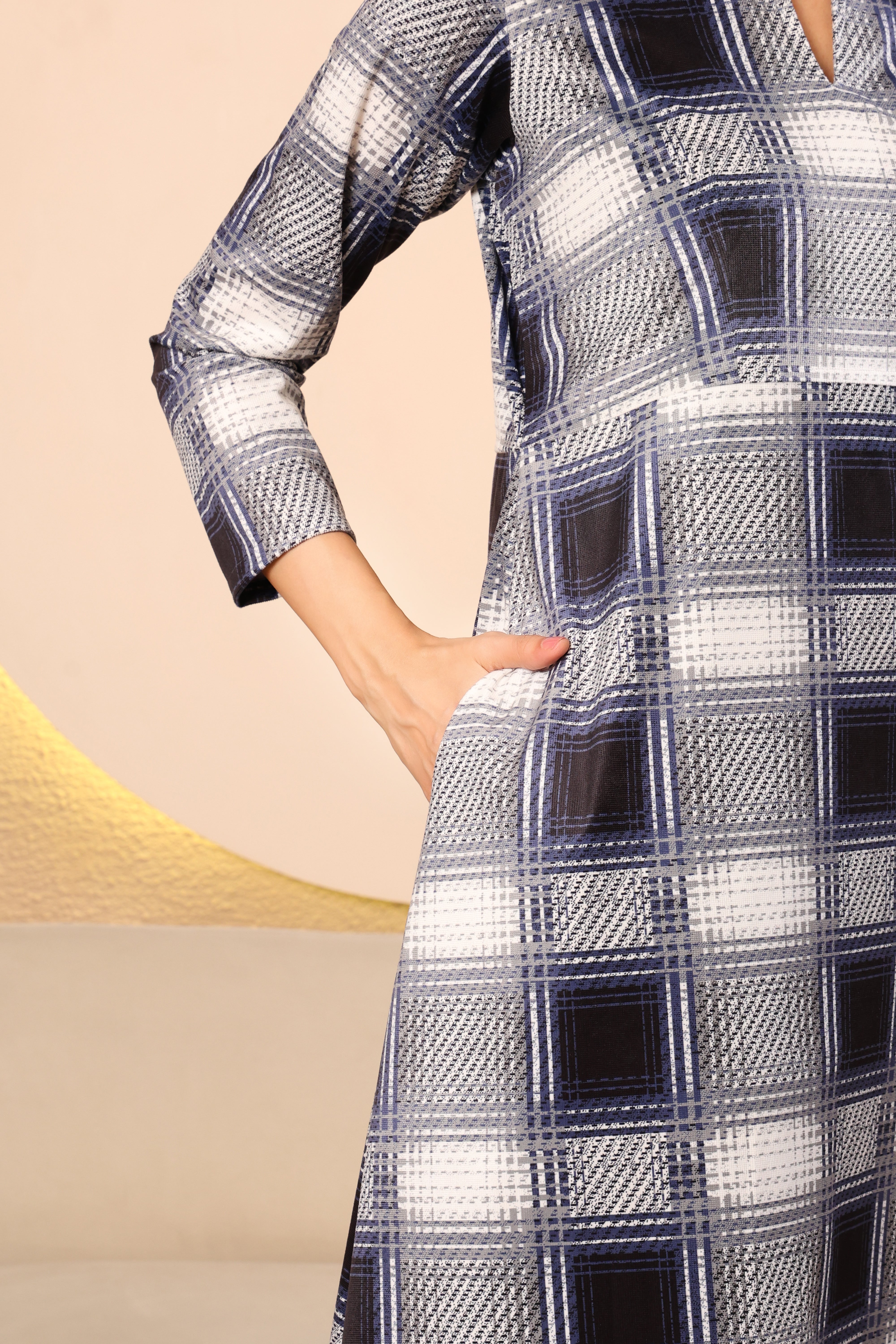 Black & Grey Checked Kurta Set