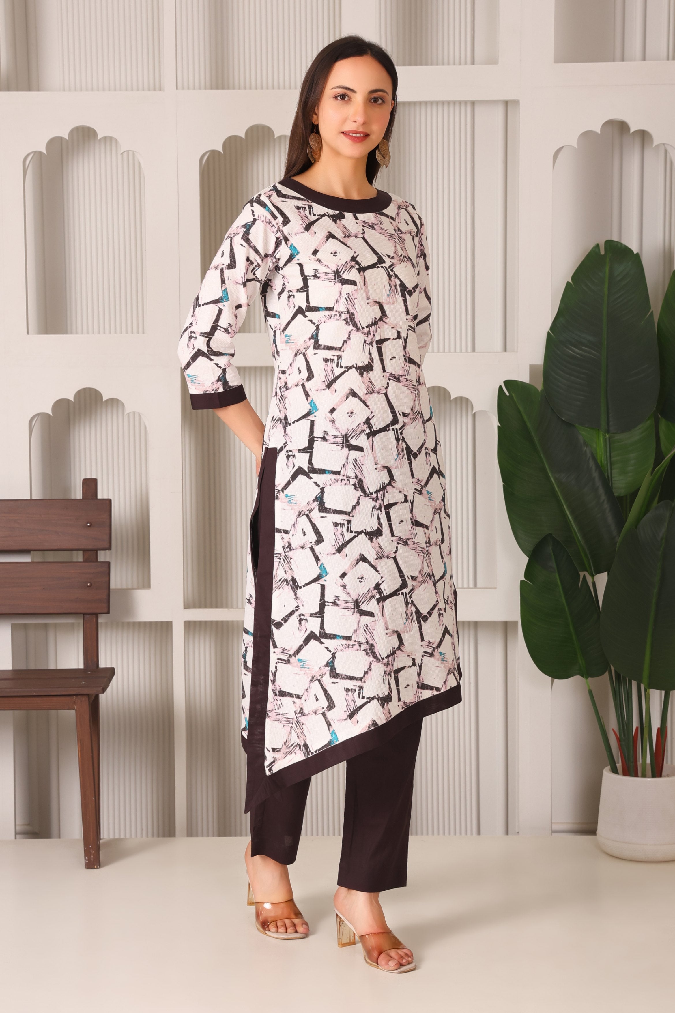 Classic Cream Kurta Set with Patch Detailing