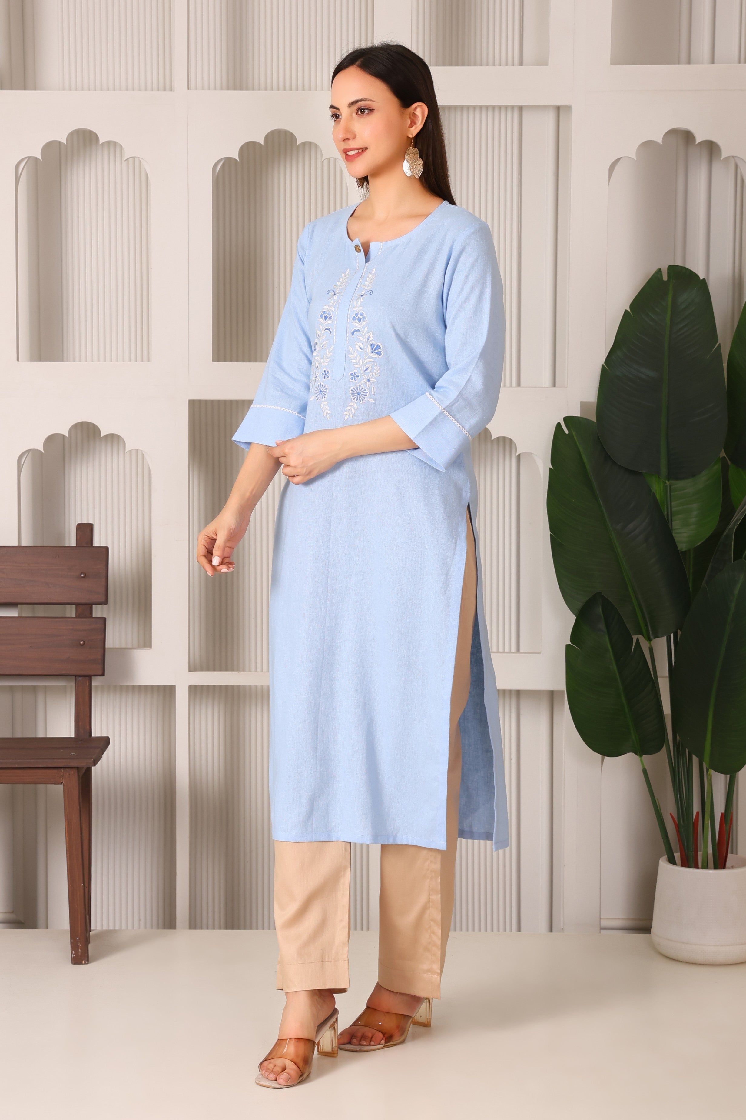 Timeless Linen Kurta Set with Artistic Front Embroidery