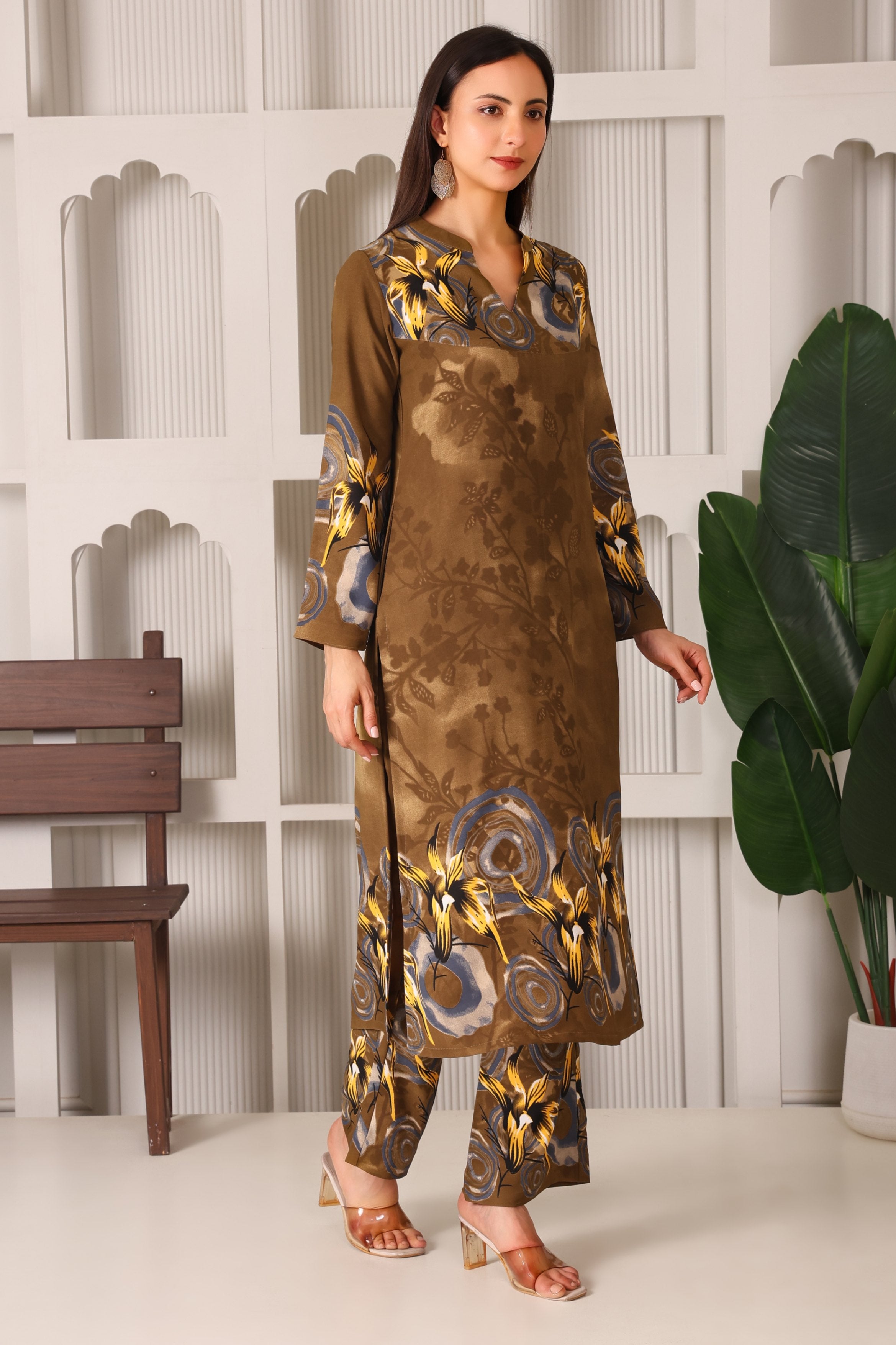 Modern Minimal Crepe Kurta Set with Chinese Collar