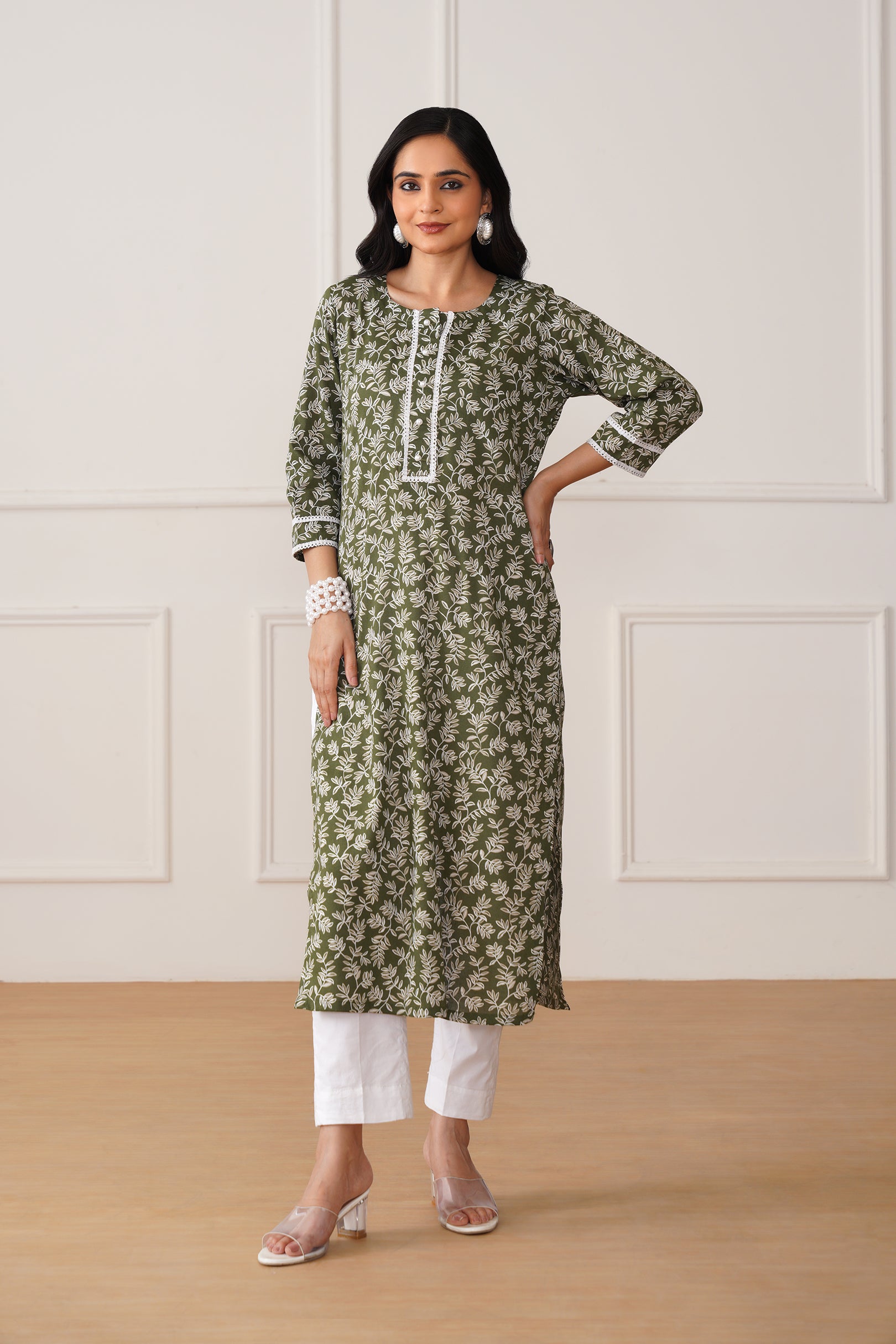 Neckline Kurti – Soft Rayon