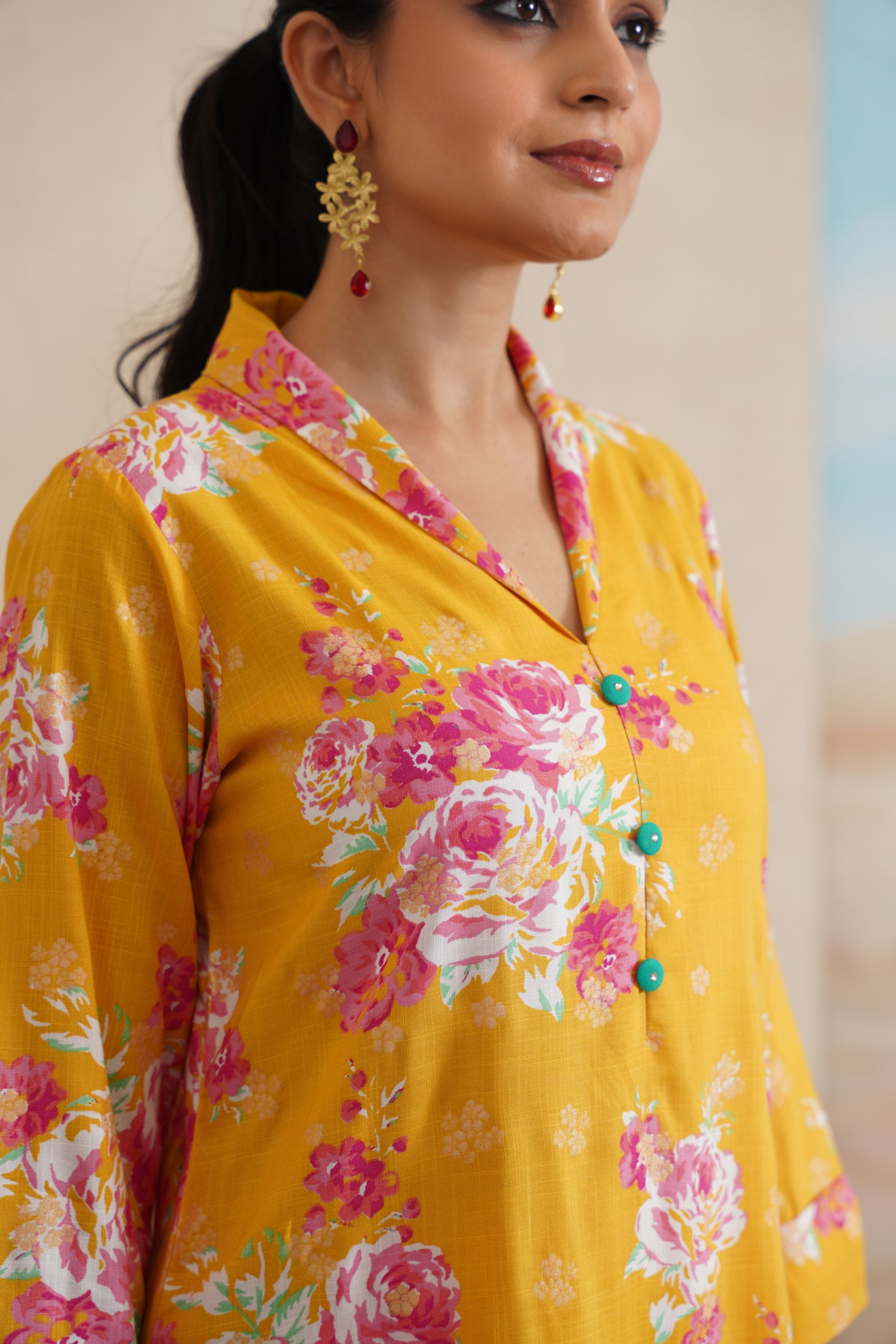 Classic Cotton Kurti Set Featuring a Stylish Chinese Collar