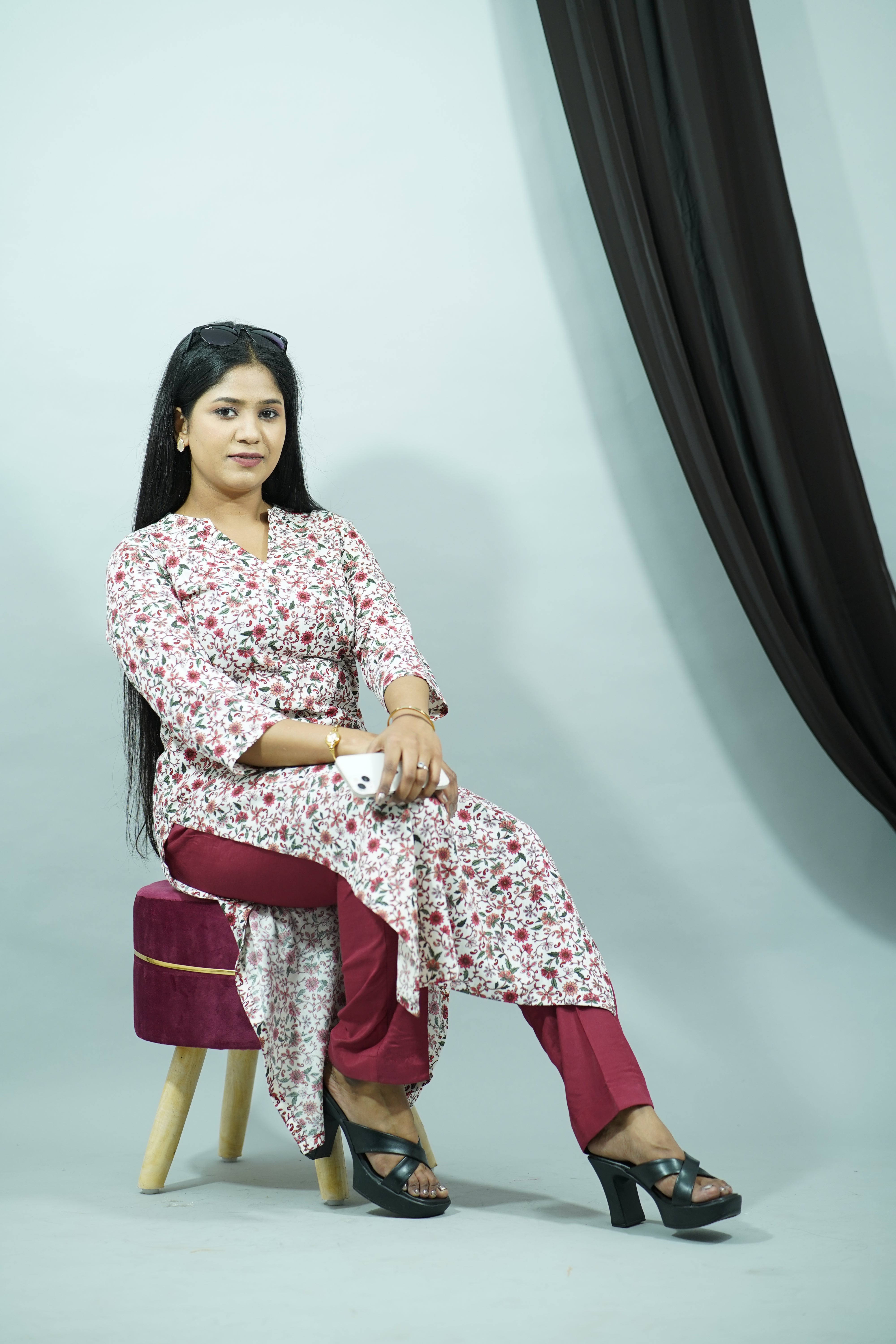 Maroon Linen Cotton Chinese Collar Floral Kurti
