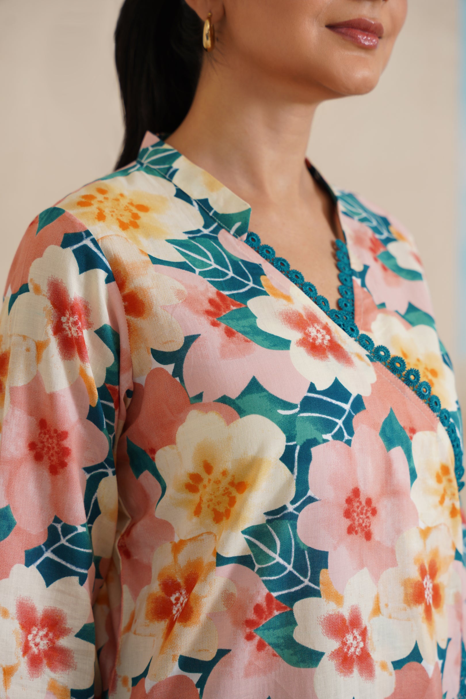 Aangrakha V-Neck Kurti