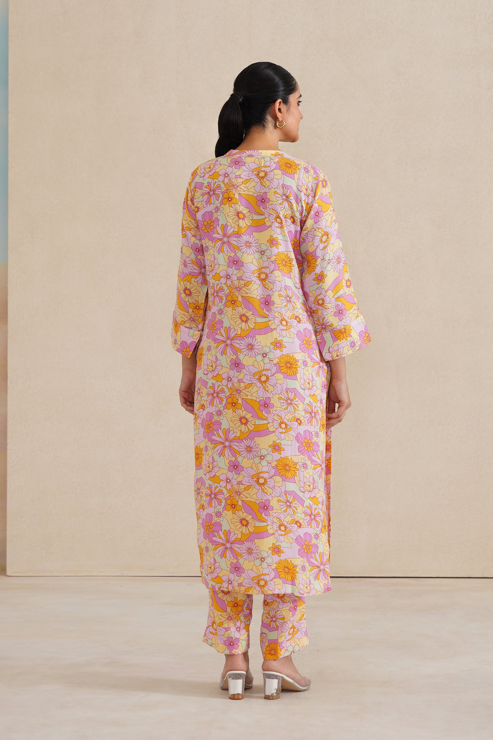 Elegant Moss Fabric Kurti Set with Chinese Collar & Button Detailing