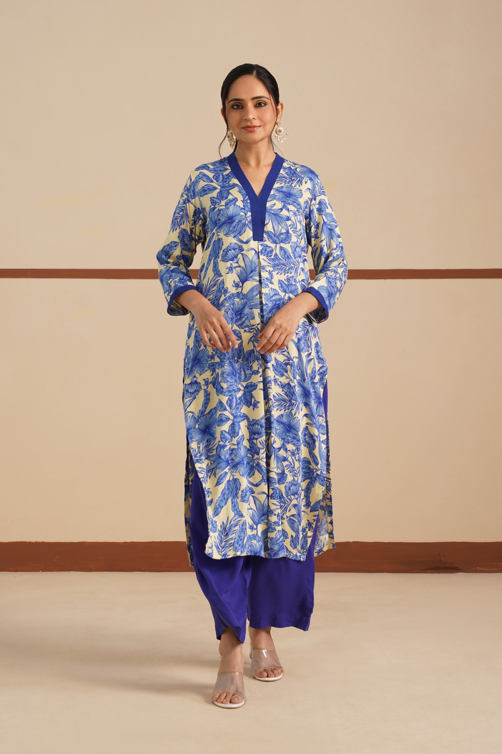 V-Neck Kurti – Soft Rayon
