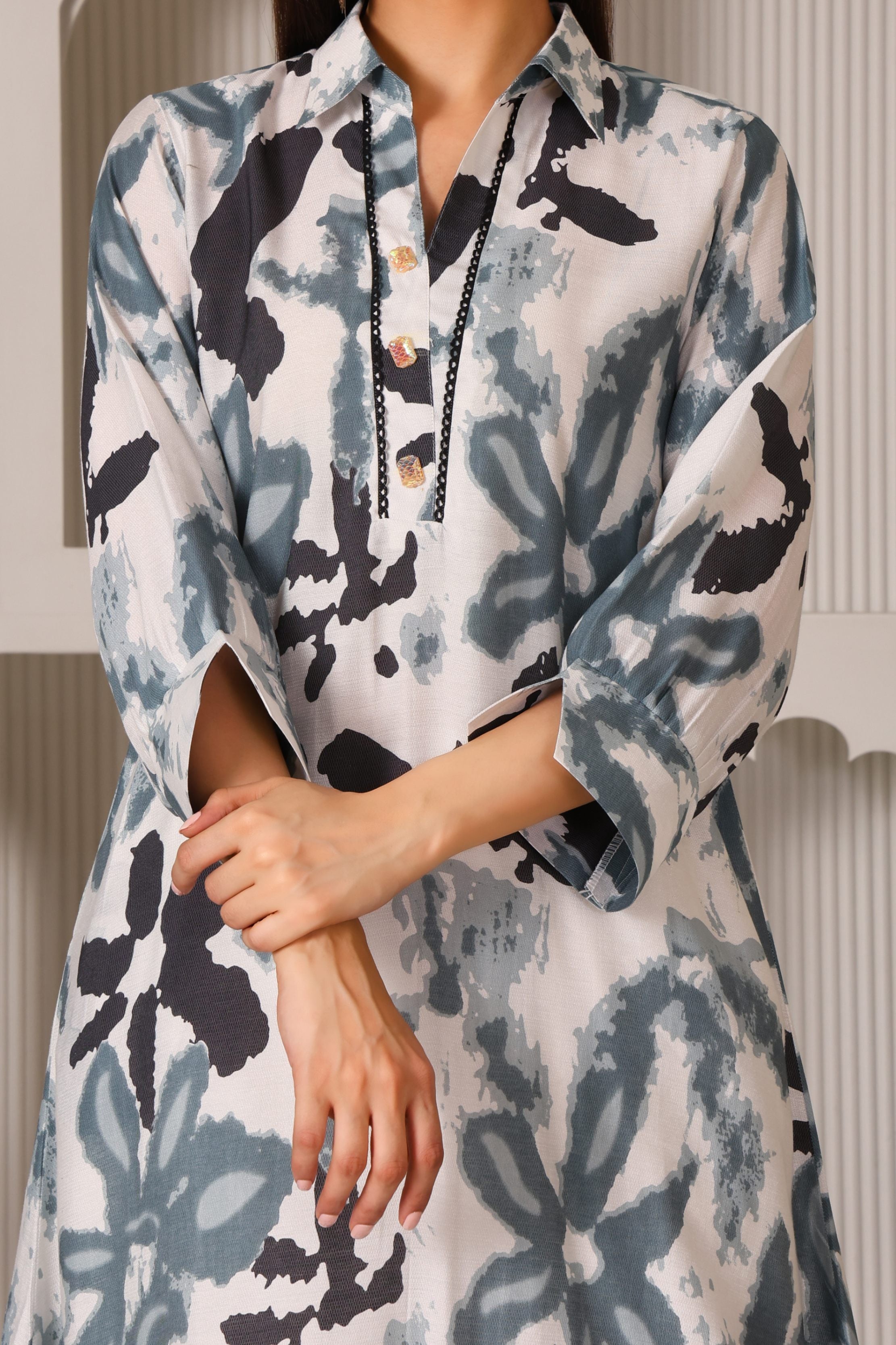 Modern Muse Cotton Linen Collar Kurta Set