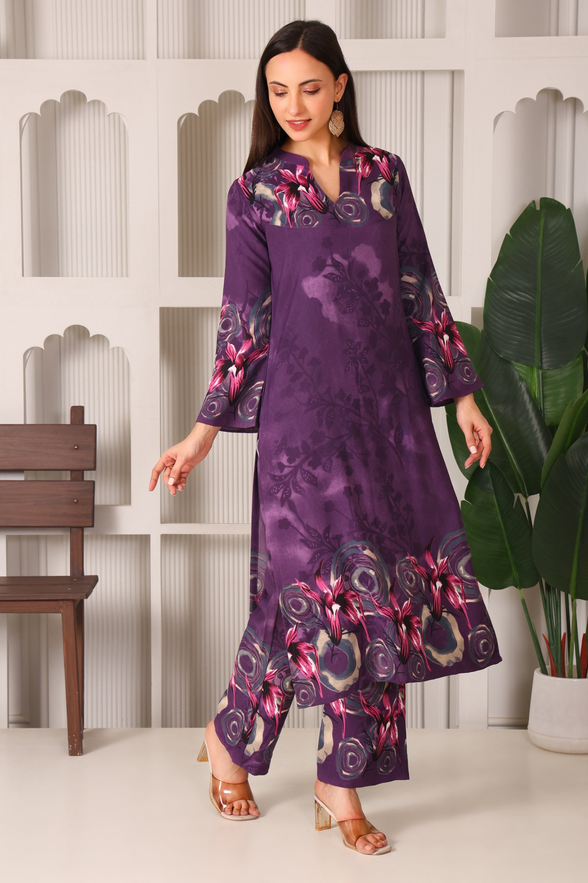 Effortless Style Crepe Kurta Set with Mandarin Collar