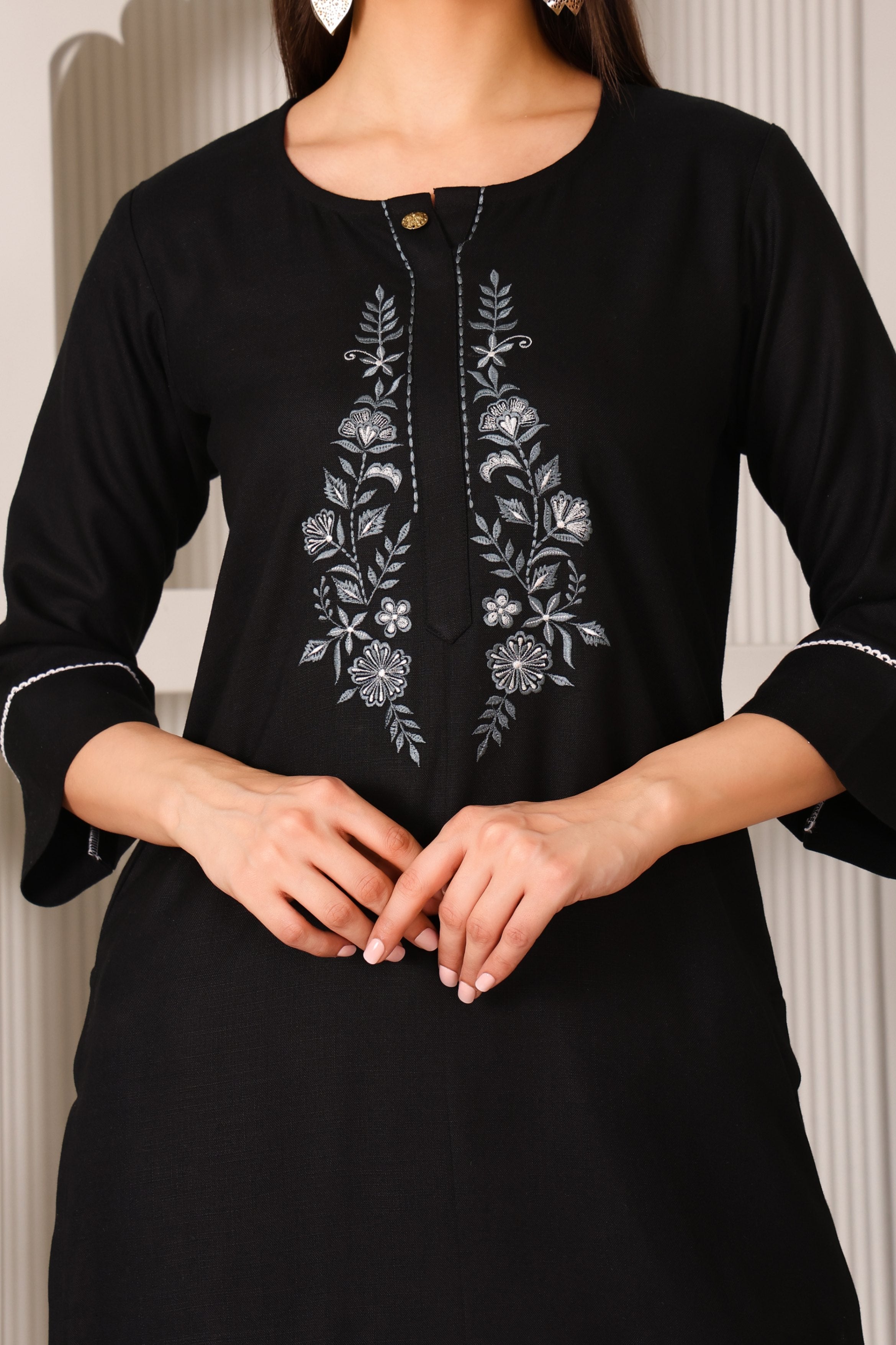 Linen Front Embroidery Kurta Set