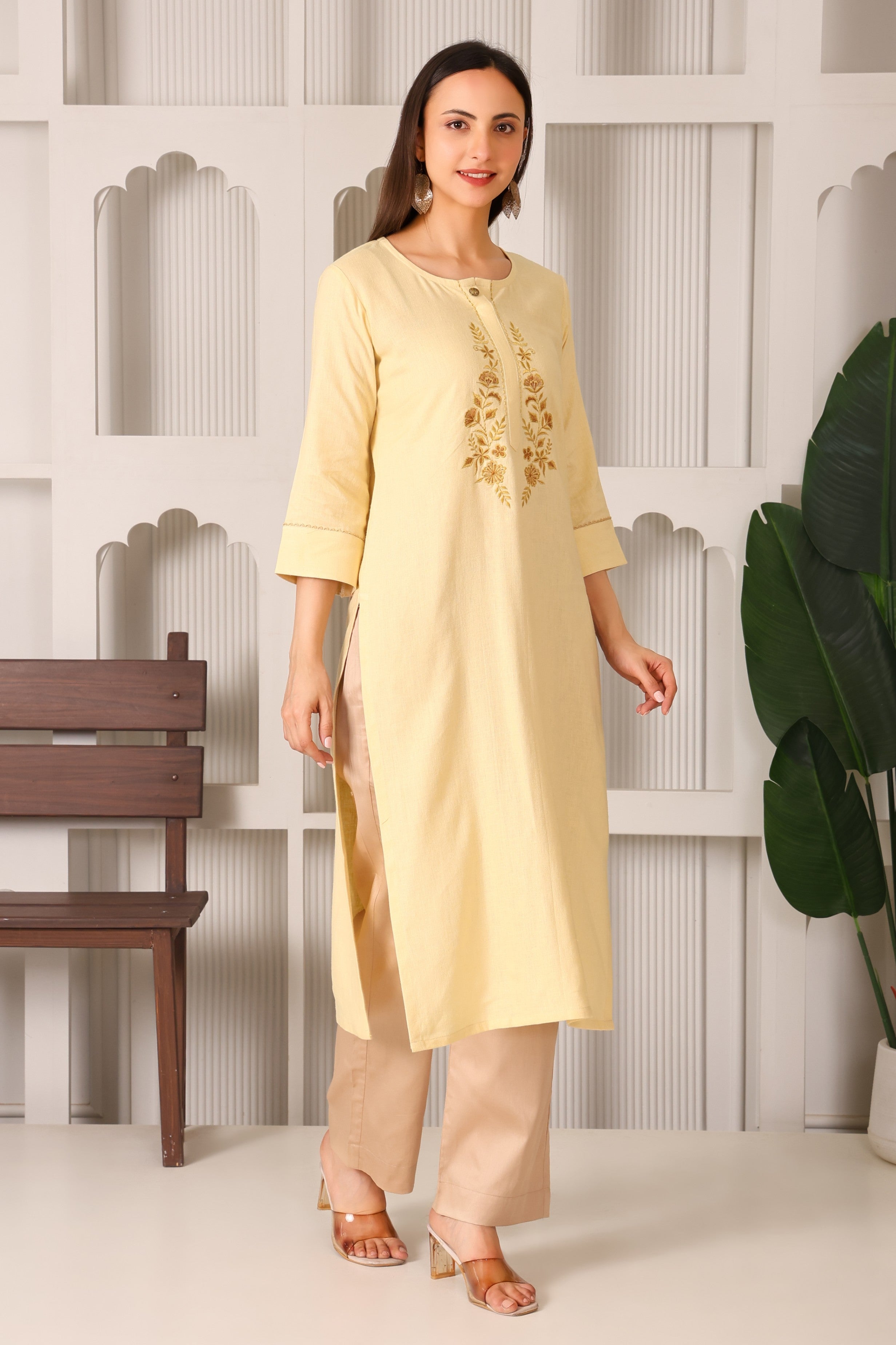 Linen Kurta Set with Front Embroidery