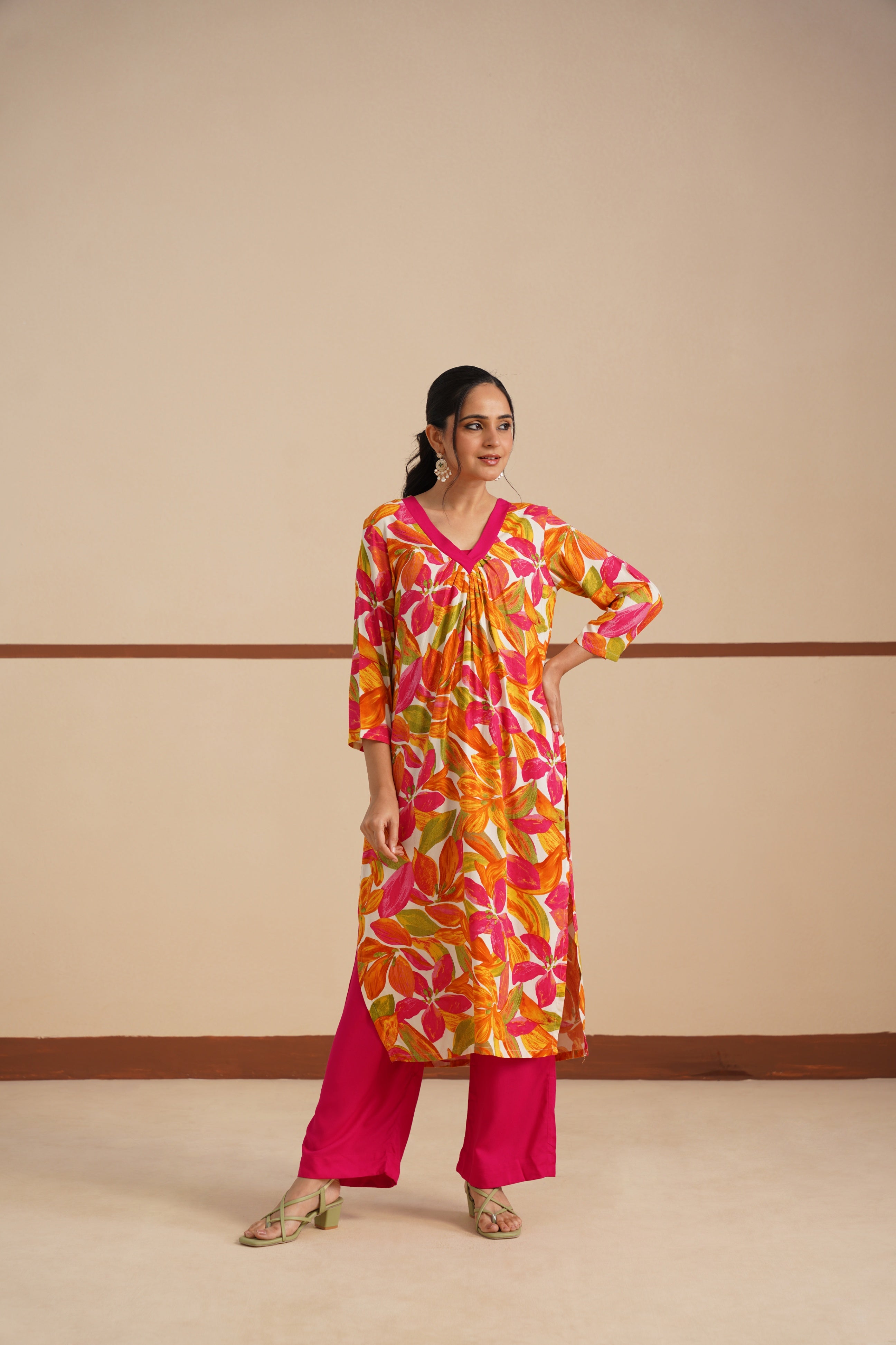 Kurti V-Neck Fabric Ryon